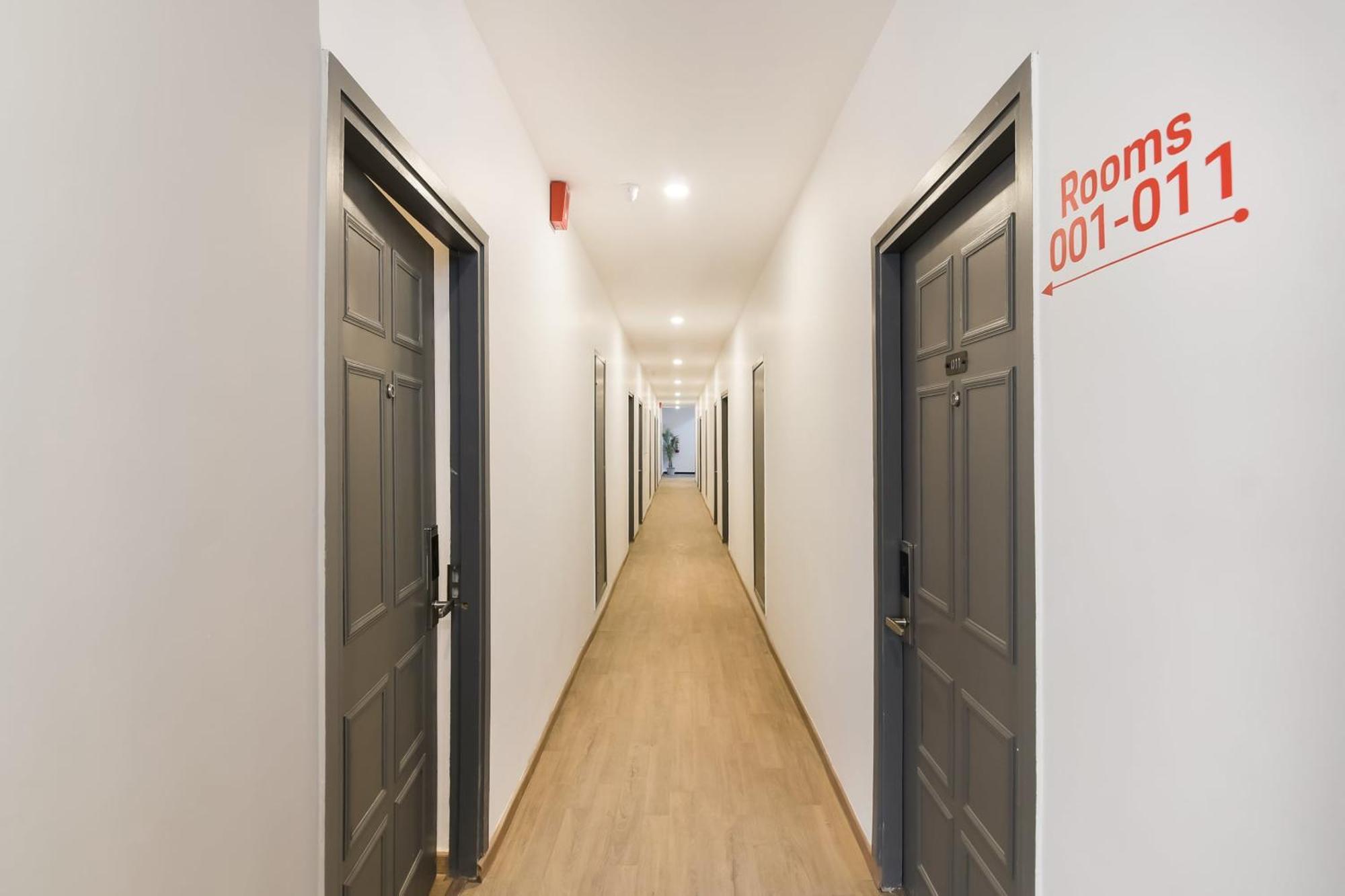 Townhouse The Awadh Airport Near Chaudhary Charan Singh International Airport Hotell Bijnaur Exteriör bild