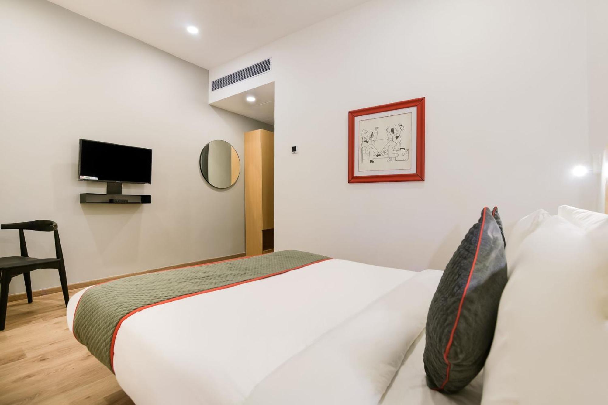Townhouse The Awadh Airport Near Chaudhary Charan Singh International Airport Hotell Bijnaur Exteriör bild
